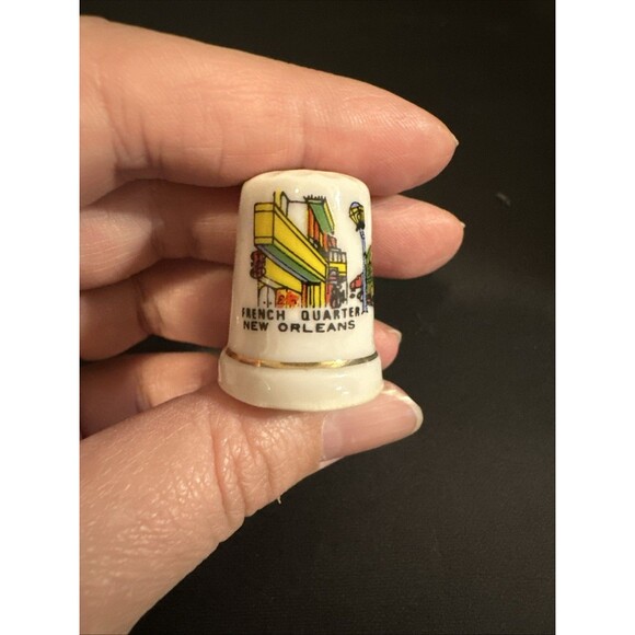 Souvenir Thimble From French Quarter New Orleans, Louisiana - Picture 1 of 6